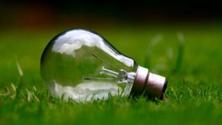 ¿Cómo funciona el Certificado de Ahorro Energético y quién puede beneficiarse de ello?